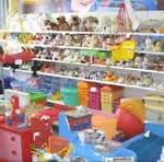 Бізнес: скільки заробляє магазин дитячих товарів, в основному - іграшок?